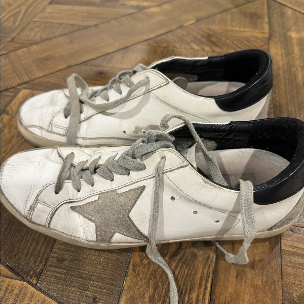 White Sneakers with Gray Star and Black Accents